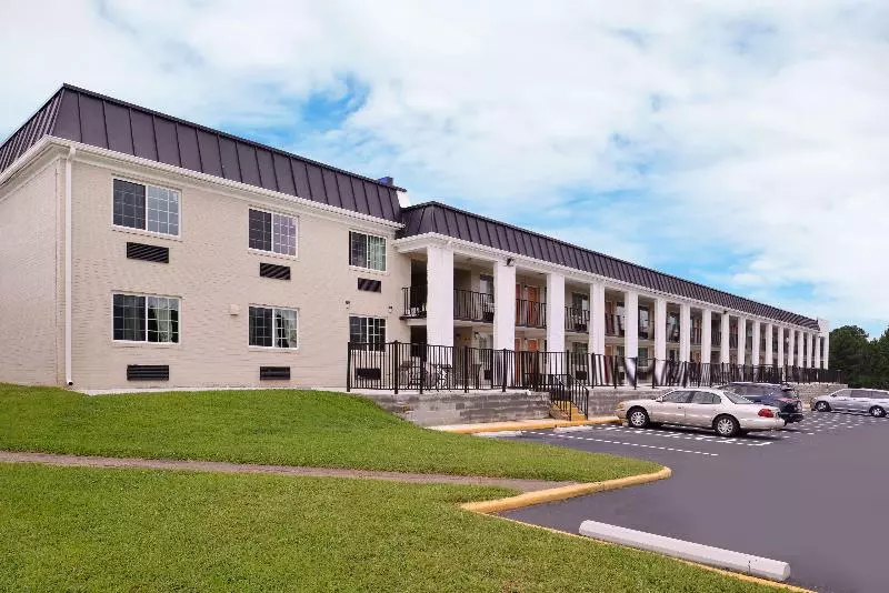 호텔 Americas Best Value Inn Richmond South