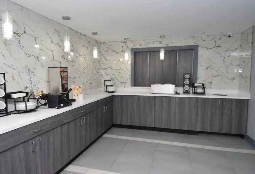 Hotelli Baymont by Wyndham Batavia - Darien Lake