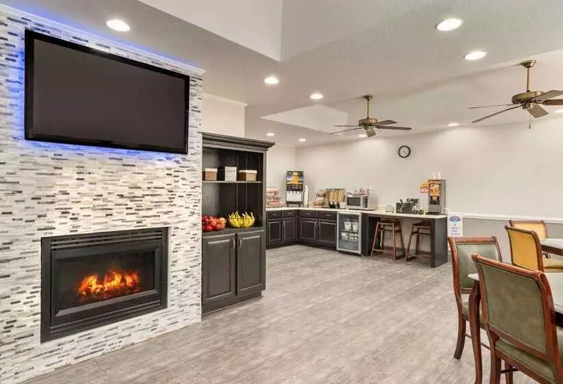 فندق Baymont By Wyndham Henderson Oxford