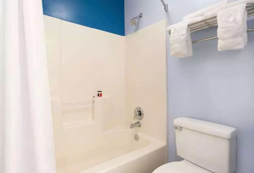 هتل Baymont By Wyndham Henderson Oxford