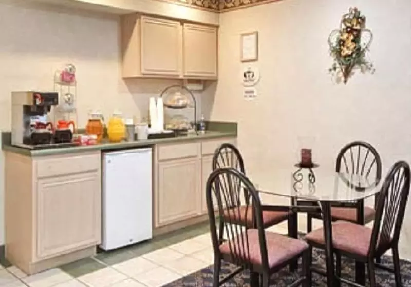 酒店 Knights Inn Forest Hill