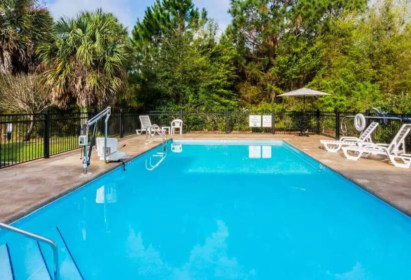 호텔 Quality Inn Crestview Near Eglin Afb