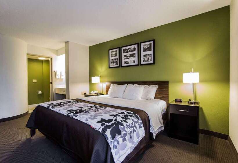 בית מלון כפרי Sleep Inn Airport