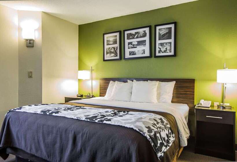 בית מלון כפרי Sleep Inn Airport