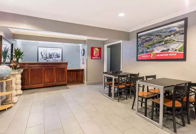 فندق Super 8 By Wyndham Arlington Near At&t Stadium