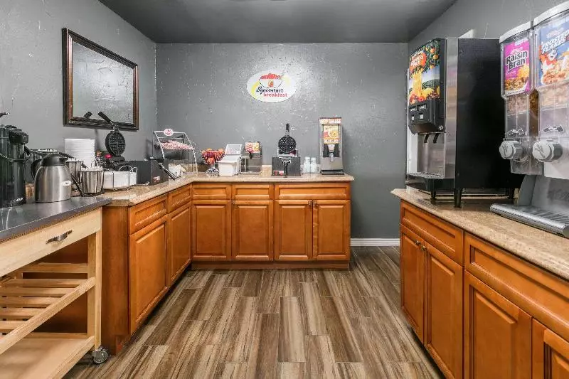 فندق Super 8 By Wyndham Arlington Near At&t Stadium