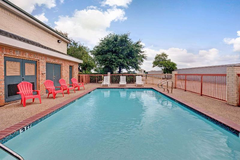 Otel Super 8 By Wyndham Arlington Near At&t Stadium