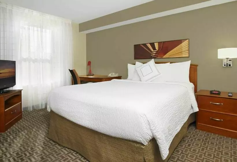 Отель Towneplace Suites By Marriott Newark Silicon Valley