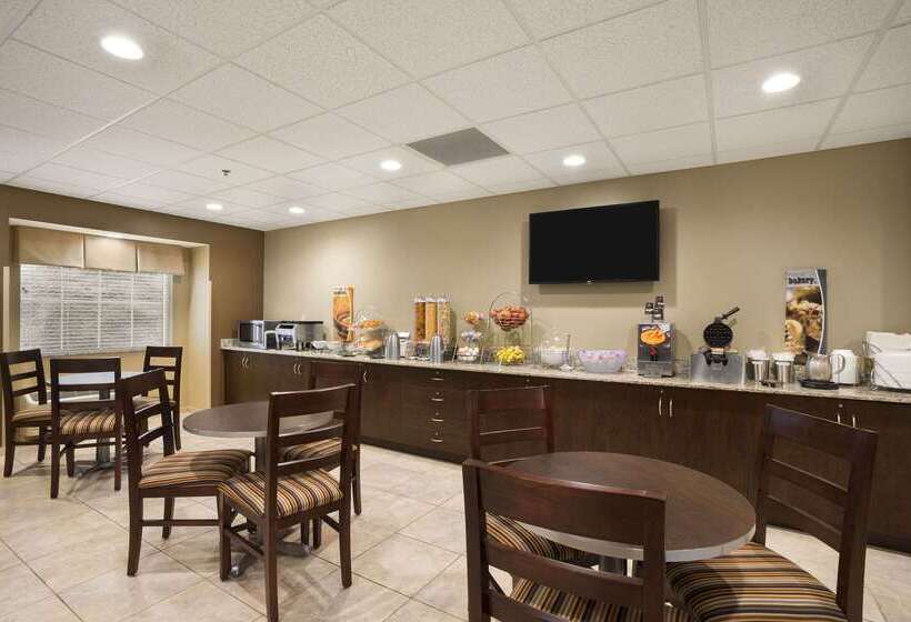 Microtel Inn & Suites By Wyndham Cambridge