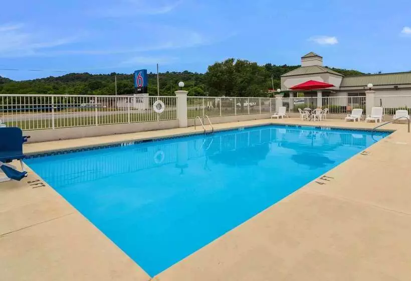 Motel 6 Pulaski, Tn