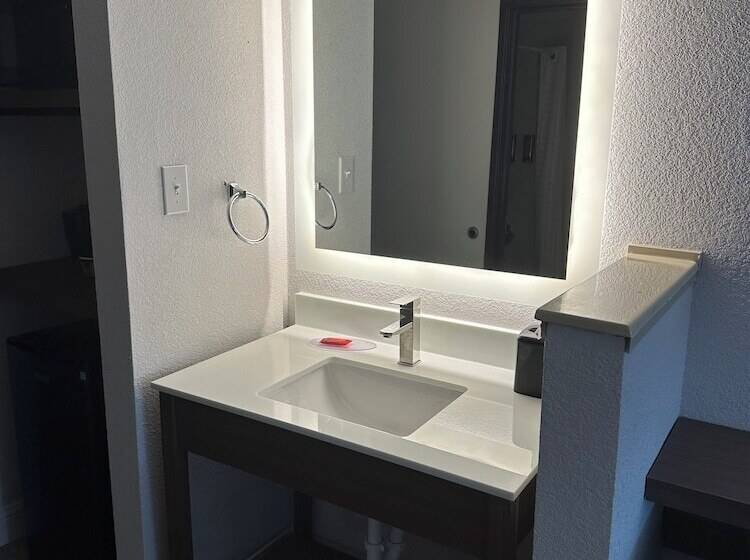 Szálloda Surestay By Best Western Groves