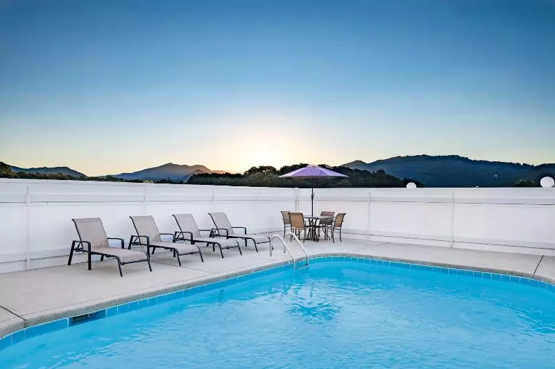 מוטל Days Inn By Wyndham Waynesville Nc