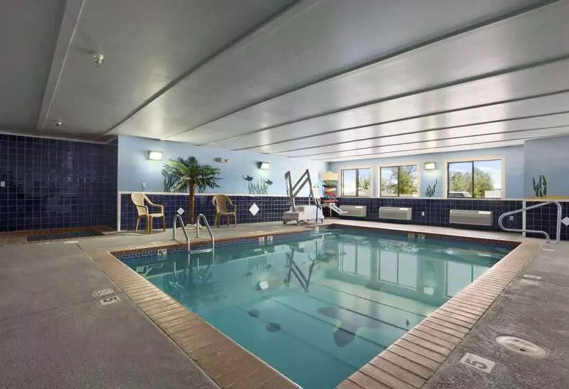 Motel Super 8 By Wyndham Childress