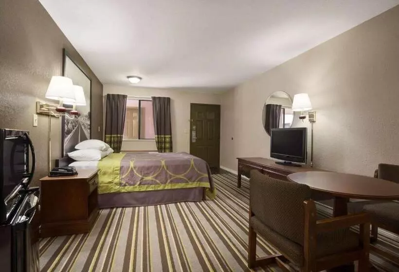 Motel Super 8 By Wyndham Childress