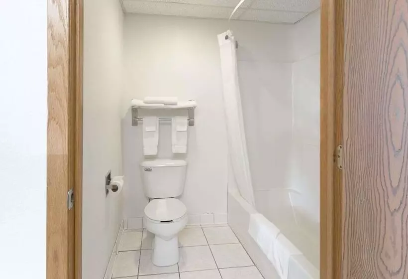 モーテル Super 8 By Wyndham Cresco Ia