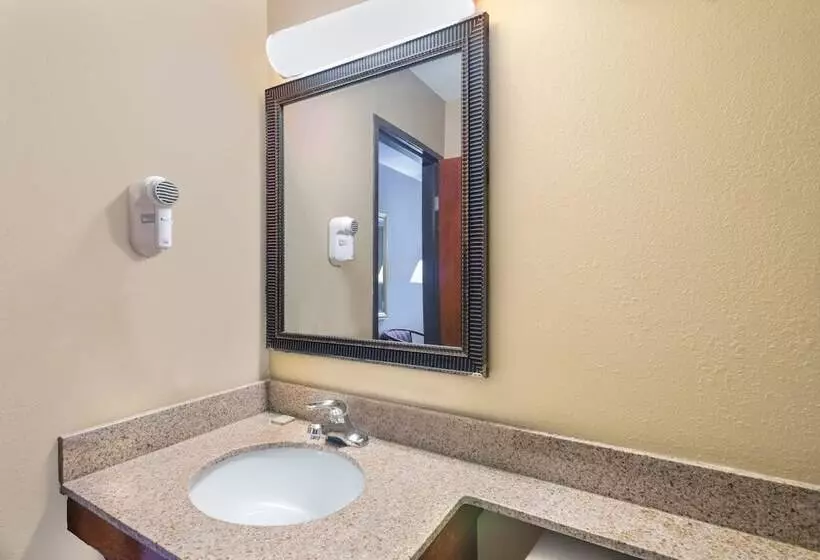 汽车旅馆 Super 8 By Wyndham Tilton/lake Winnipesaukee