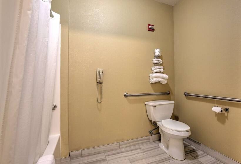 מוטל Super 8 By Wyndham Waterloo