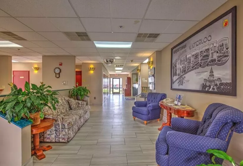 Мотель Super 8 By Wyndham Waterloo
