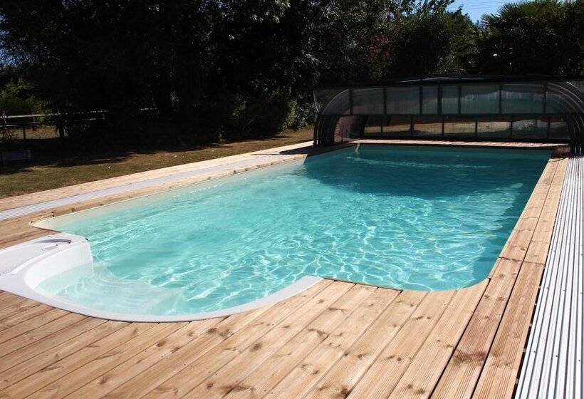 ベッドアンドブレックファースト Aux Agapanthes