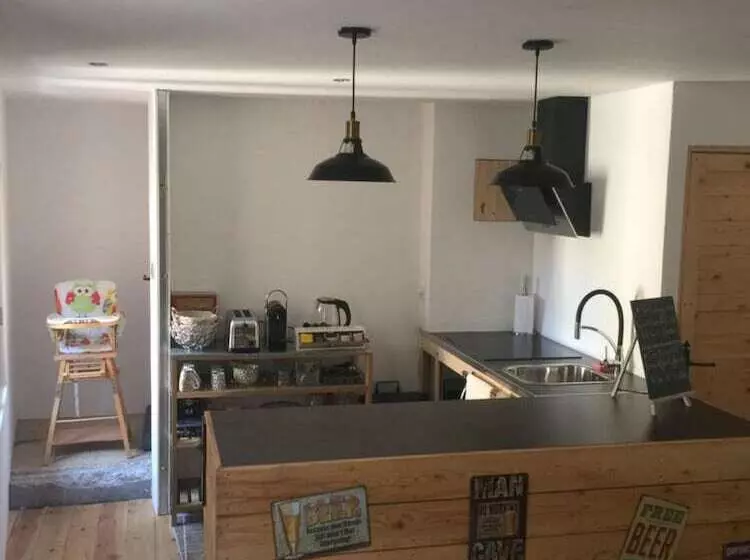 ベッドアンドブレックファースト Chambres D’hôtes La Voûte