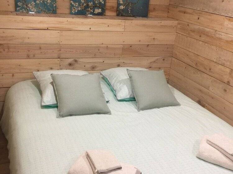 ベッドアンドブレックファースト Chambres D’hôtes La Voûte