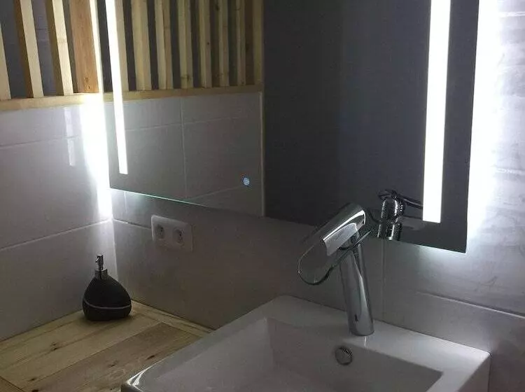 ベッドアンドブレックファースト Chambres D’hôtes La Voûte