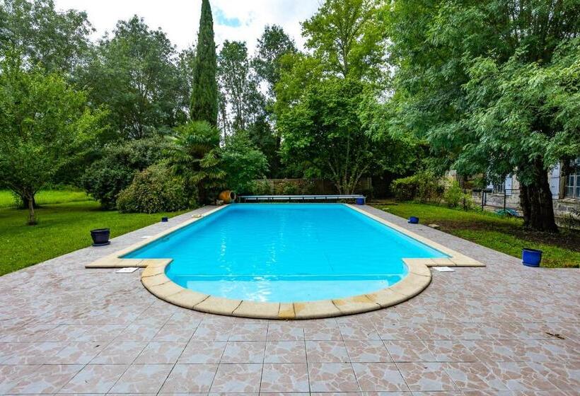 مبيت وإفطار Domaine De Pladuc