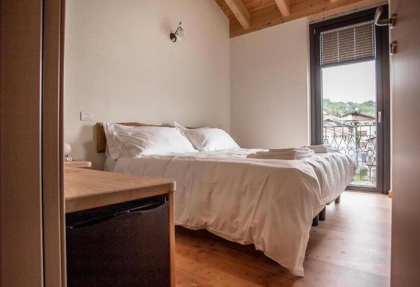 ベッドアンドブレックファースト Foresteria Stazzona