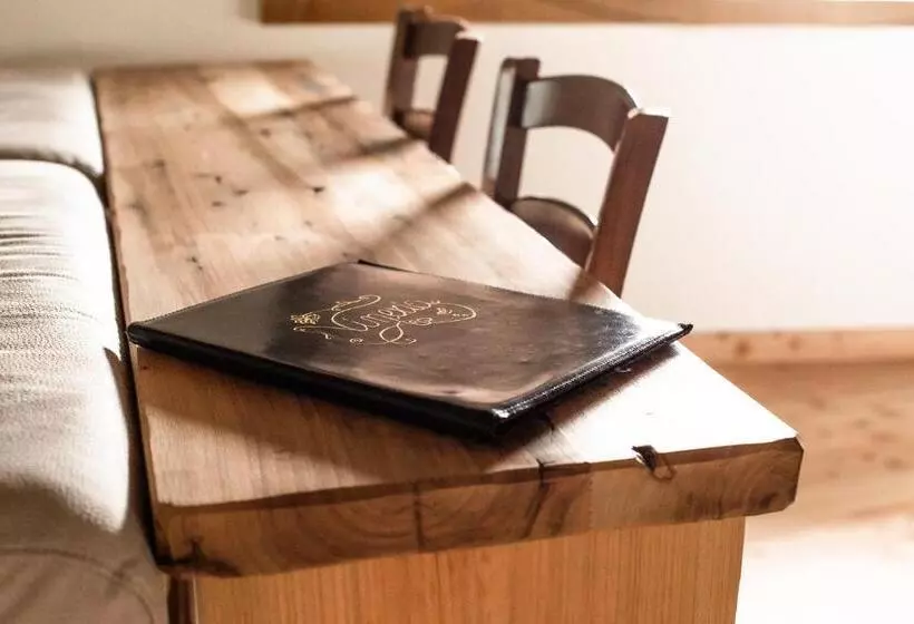 Aamiaismajoitus (B&B) Foresteria Stazzona