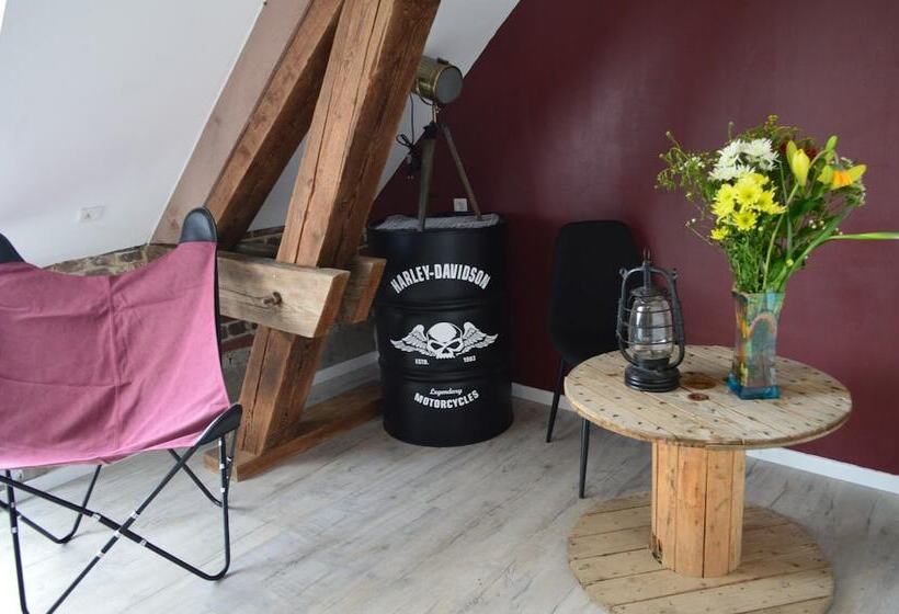 住宿加早餐  Les Colombines