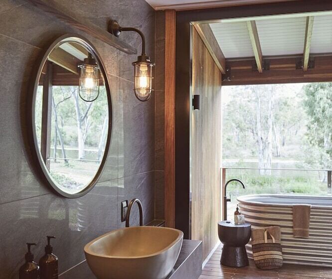 Отель Mt Mulligan Lodge