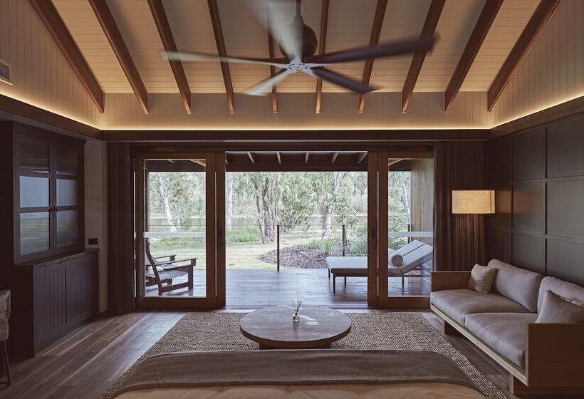 Отель Mt Mulligan Lodge