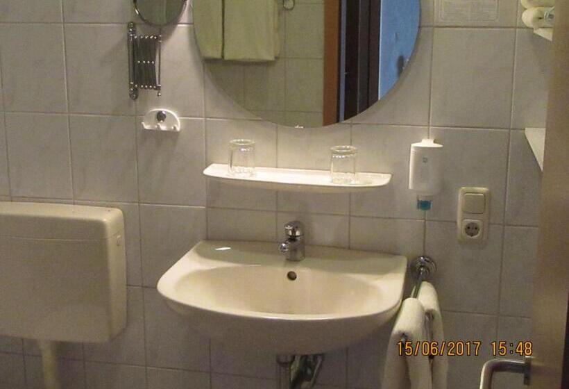 Отель Neuenkirchener Hof