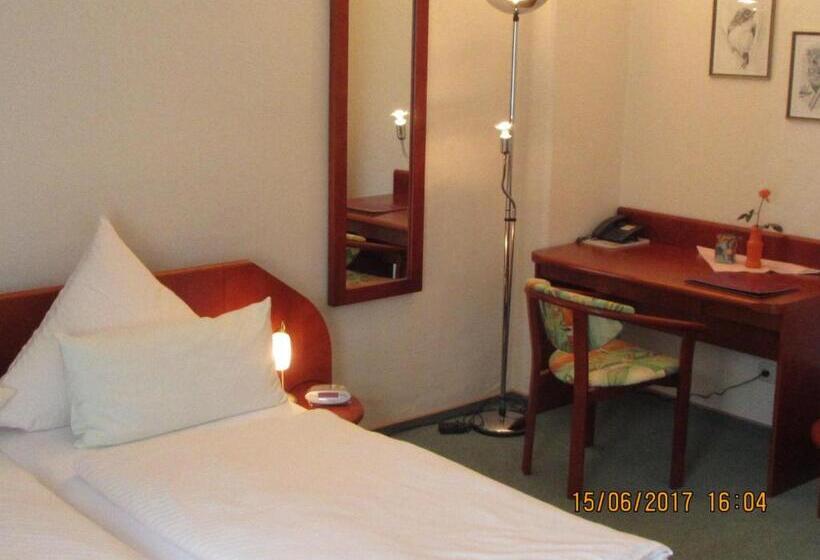 Отель Neuenkirchener Hof