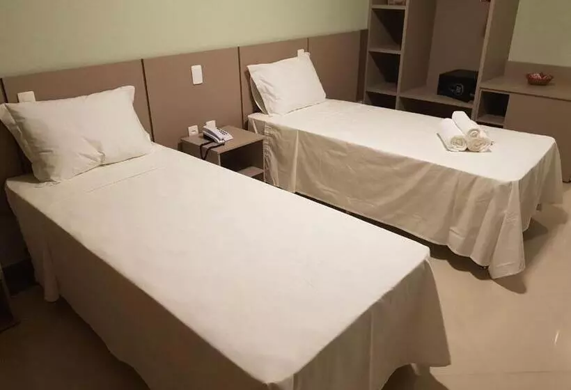 Hotelli Paracambi Top