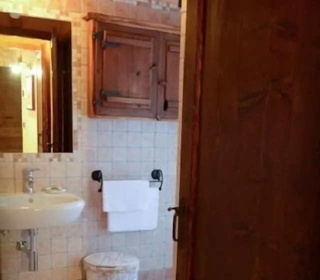 田舎風ホテル Agriturismo Piandimolino
