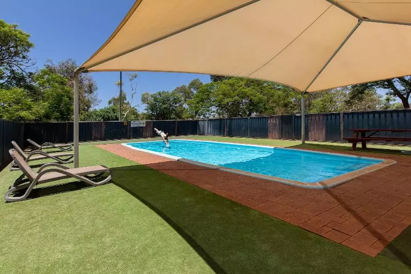 ホテル Tom Price Tourist Park