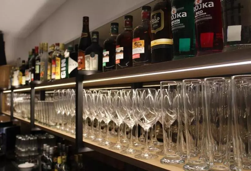 Majatalo Gasthaus Zum Bauernhof