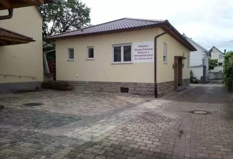 Majatalo Gästehaus Weingut Politschek