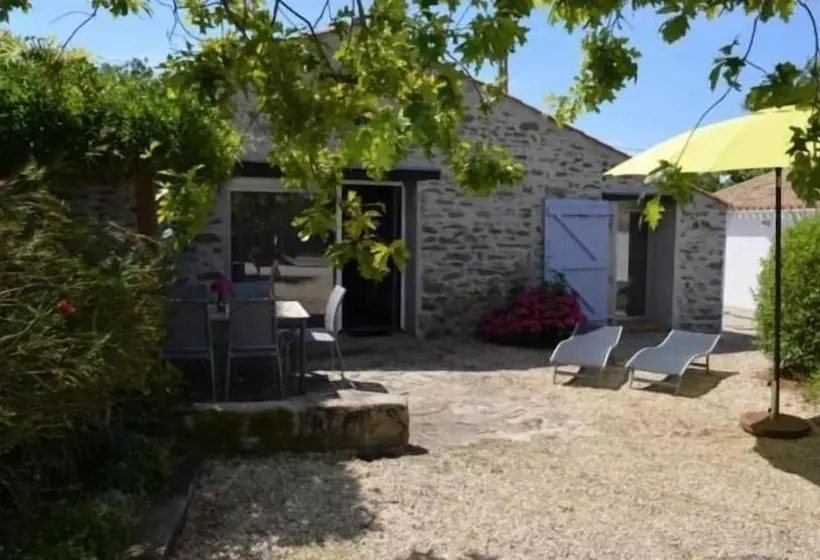 Majatalo Les Granges Du Chiron   Chambres D Hôtes