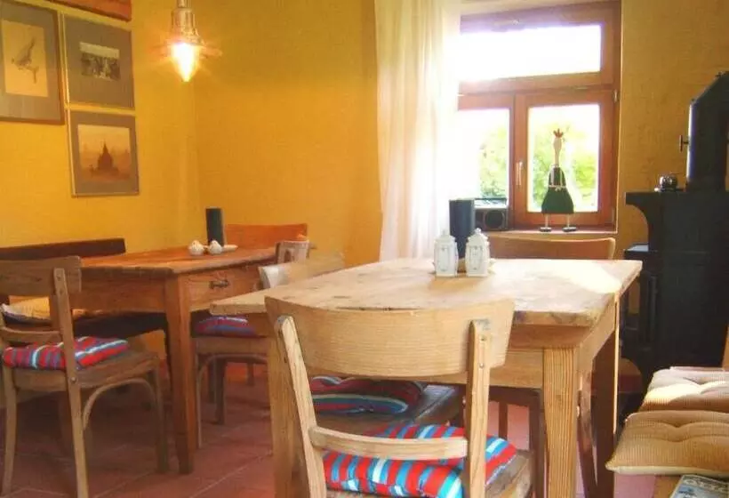 Aamiaismajoitus (B&B) Biopension Kirschenfee