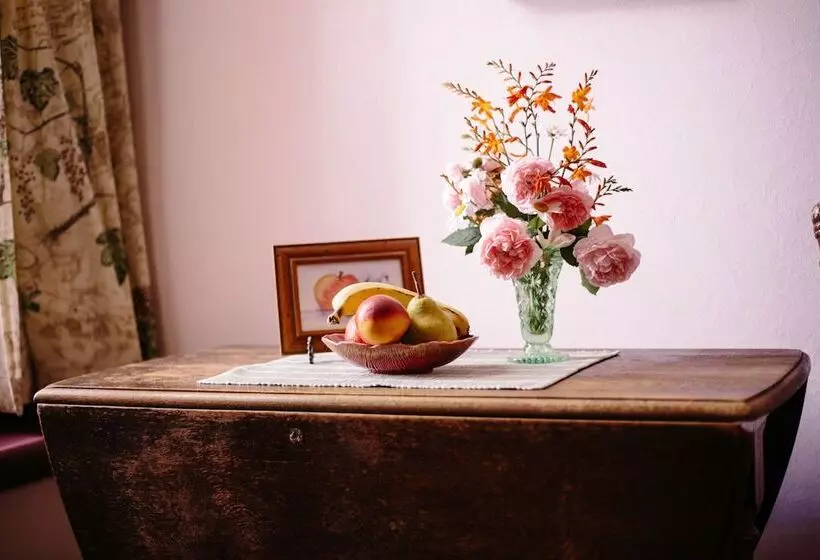 Aamiaismajoitus (B&B) Hamilton House