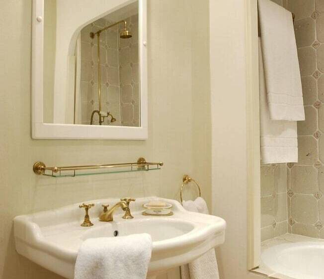 مبيت وإفطار La Verrière