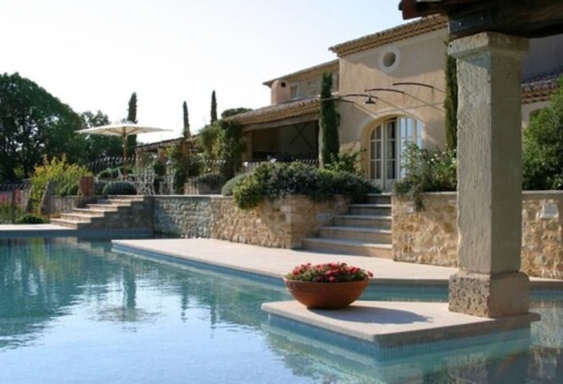 مبيت وإفطار La Verrière