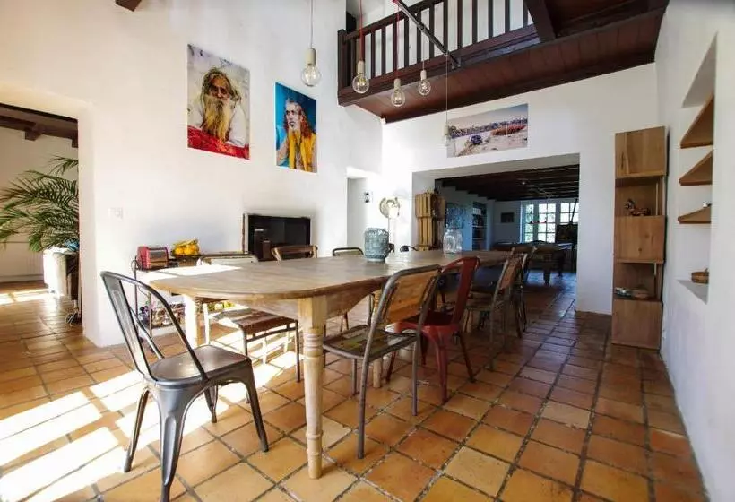 Aamiaismajoitus (B&B) Logis Saint Léonard