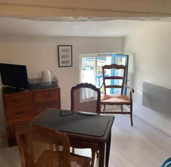 Aamiaismajoitus (B&B) Maison D Hôtes La Chabanaise   Marais Poitevin