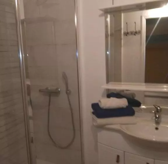 Aamiaismajoitus (B&B) Maison D Hôtes La Chabanaise   Marais Poitevin