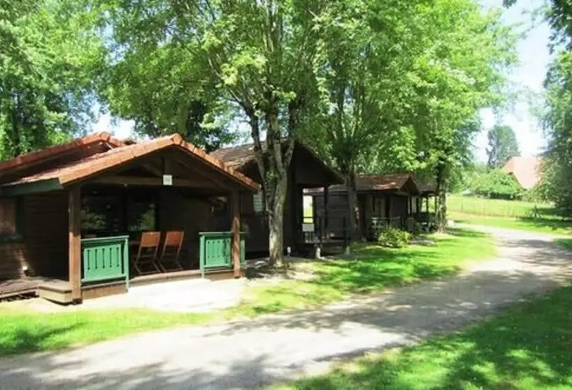 ホテル Camping Les étoiles