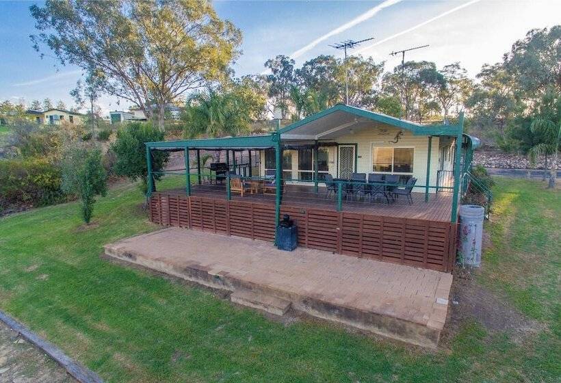 Отель Reflections Lake Burrendong Holiday Park