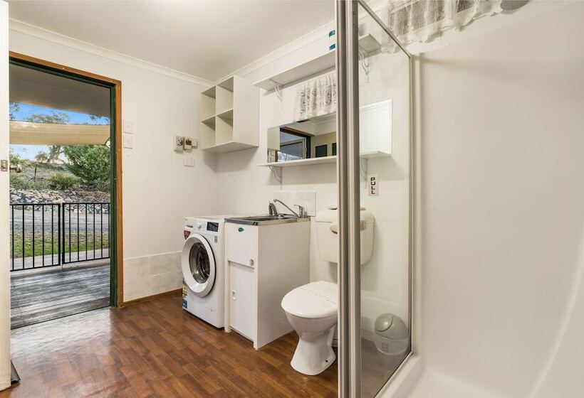 Отель Reflections Lake Burrendong Holiday Park